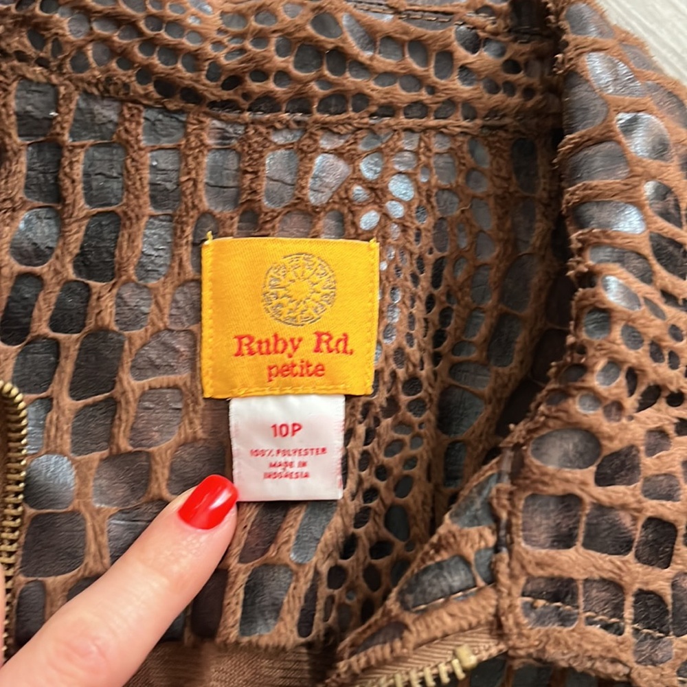 Cropped Jacket - Picture 3 of 6
